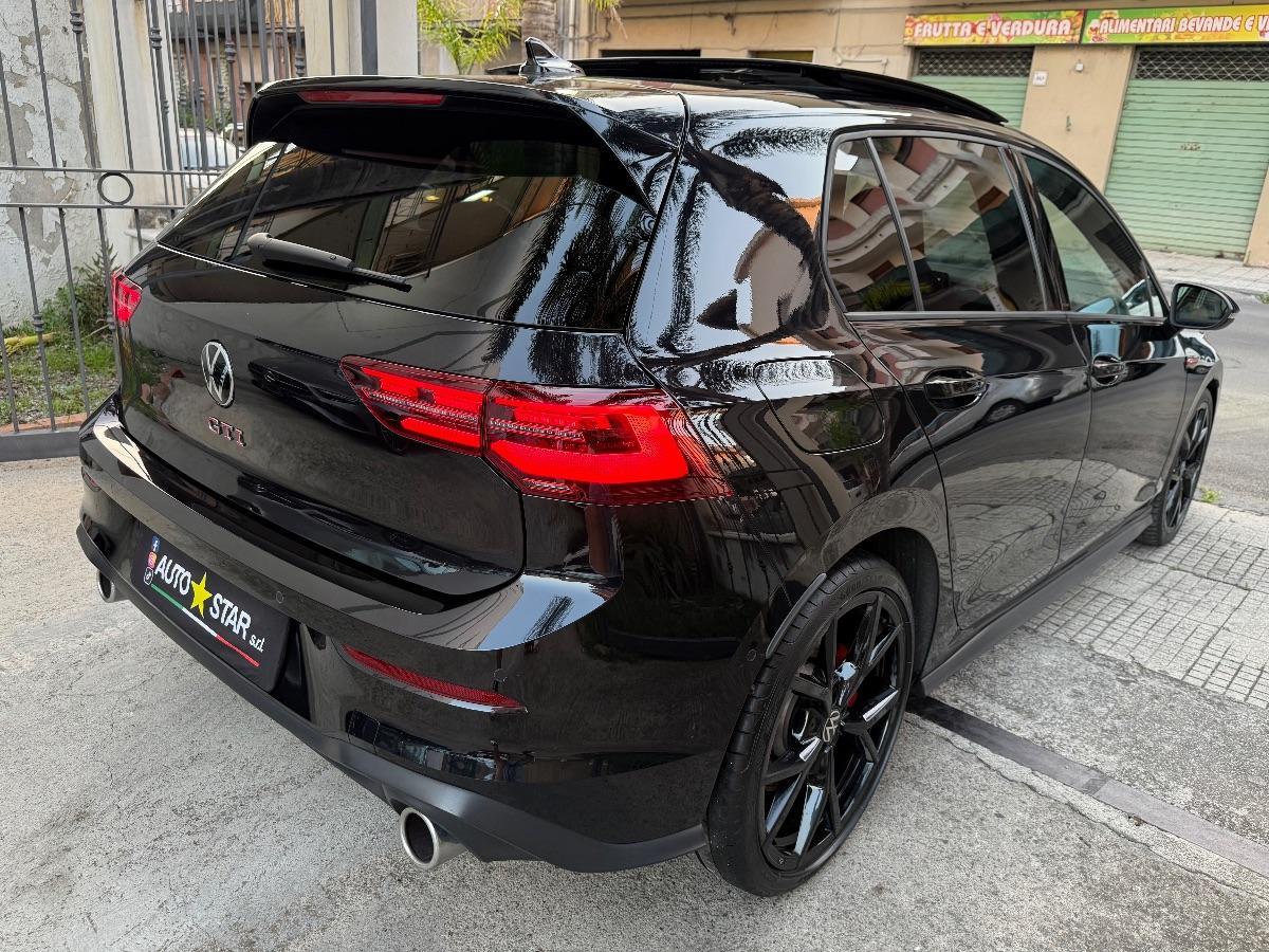 Volkswagen Golf 8 GTI 2.0 TSI 245 CV