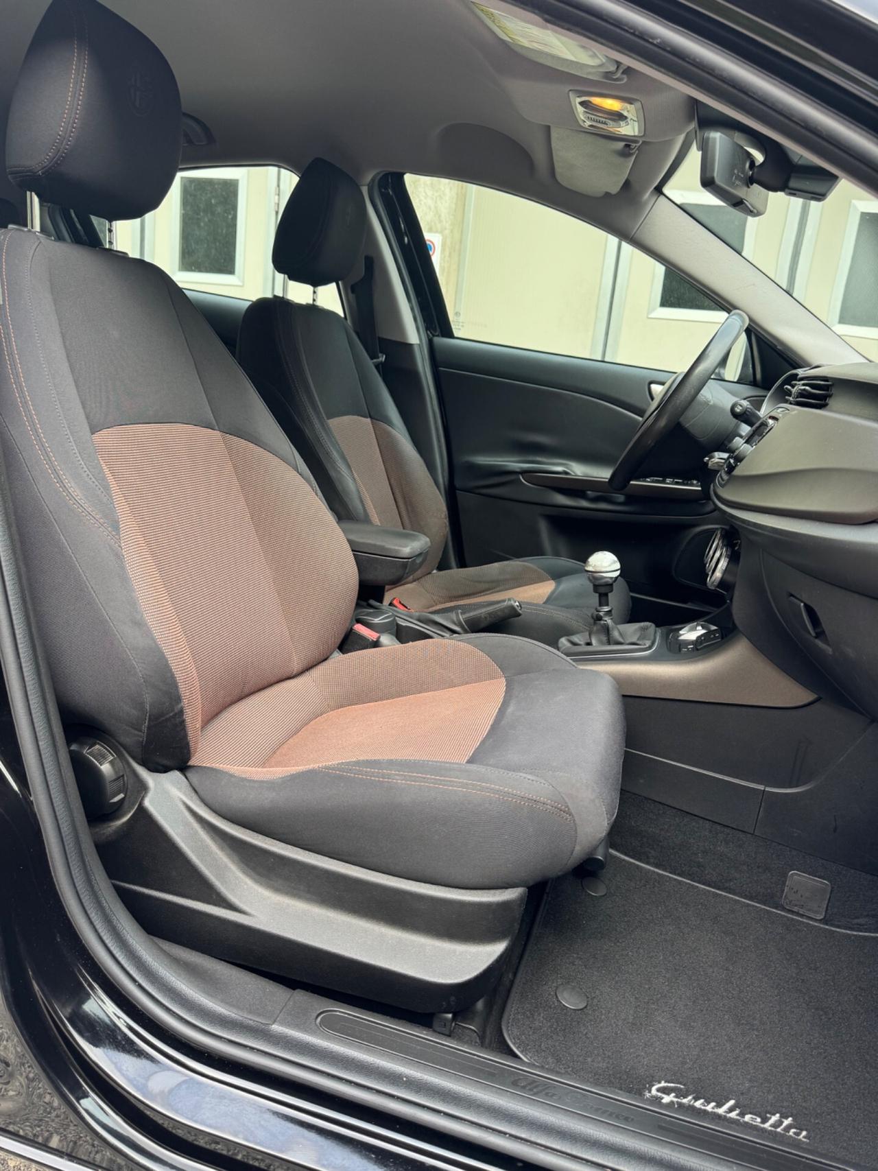 Alfa Romeo Giulietta 1.6 JTDm-2 105 CV Exclusive