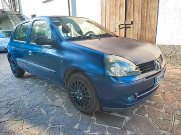 Renault Clio 1.2 cat 5 porte Confort neopatentati