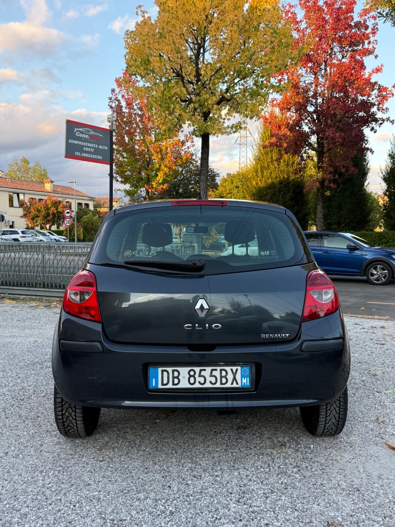 Renault Clio 1.2 16V 5 porte Luxe