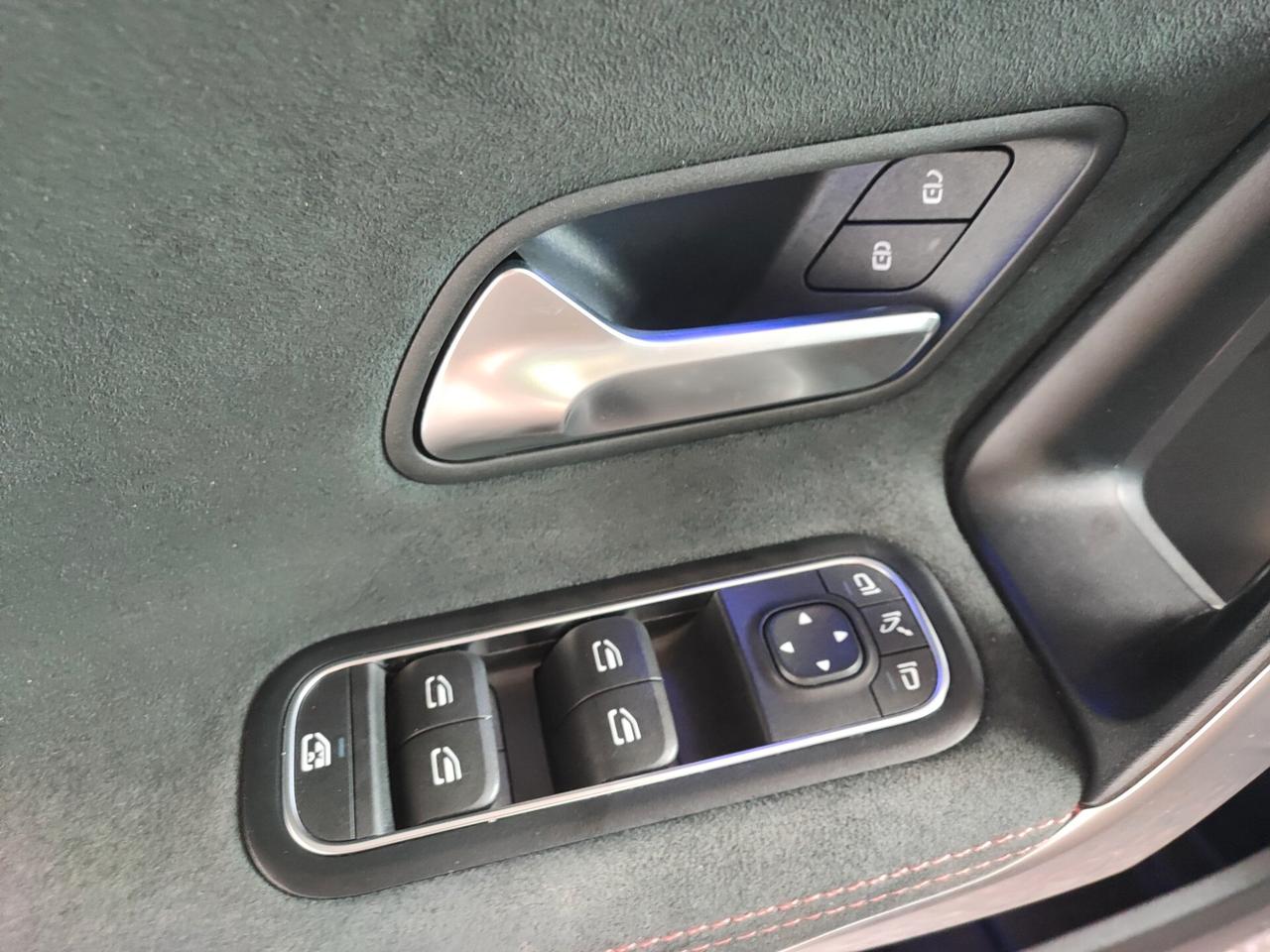 Mercedes-benz A 200 d Automatic AMG Line Premium Plus FULL+++