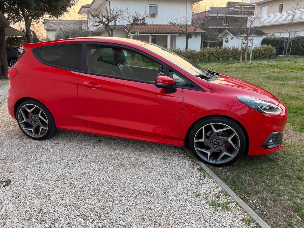 Ford Fiesta 1.5 Ecoboost 200 CV 3 porte ST