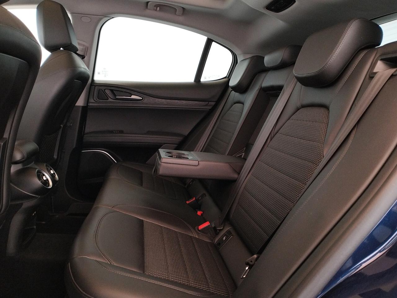ALFA ROMEO STELVIO 2.2 t Executive Q4 190cv auto my19 - TETTO PANORAMICO - IVA ESPOSTA