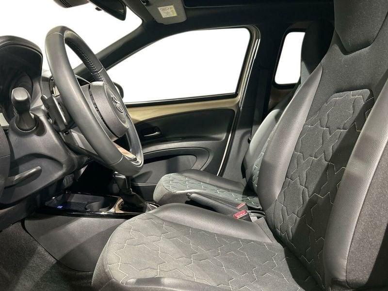 Toyota Aygo X 1.0B (72 CV) Lounge Air S-CVT