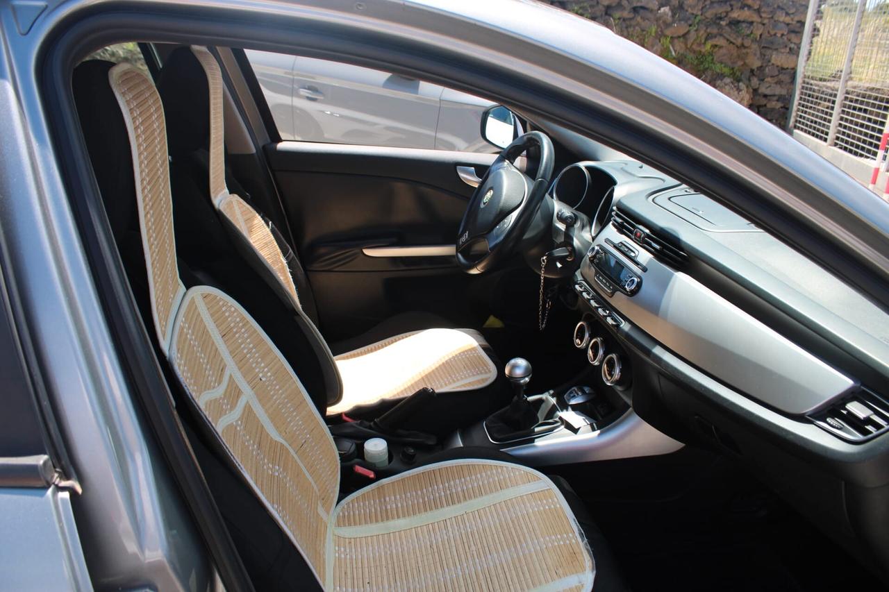 Alfa Romeo Giulietta Tua A SOLI 98€