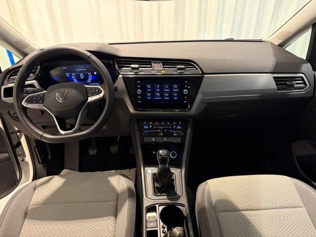 VOLKSWAGEN Touran 1.5 TSI Business Navi 7P DAB+ ACC App Connect