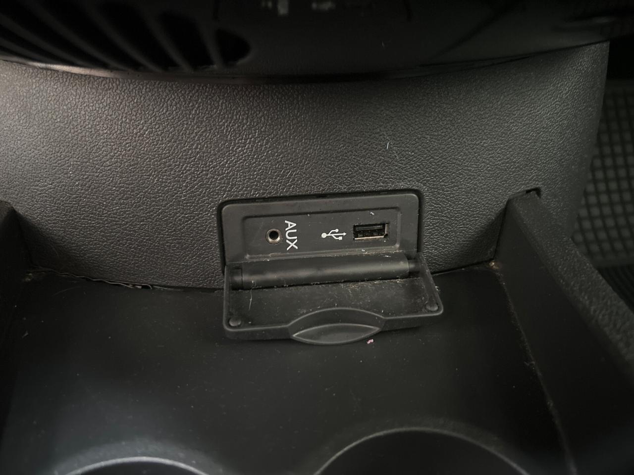 Renault Clio 1200 Gpl casa madre 2032