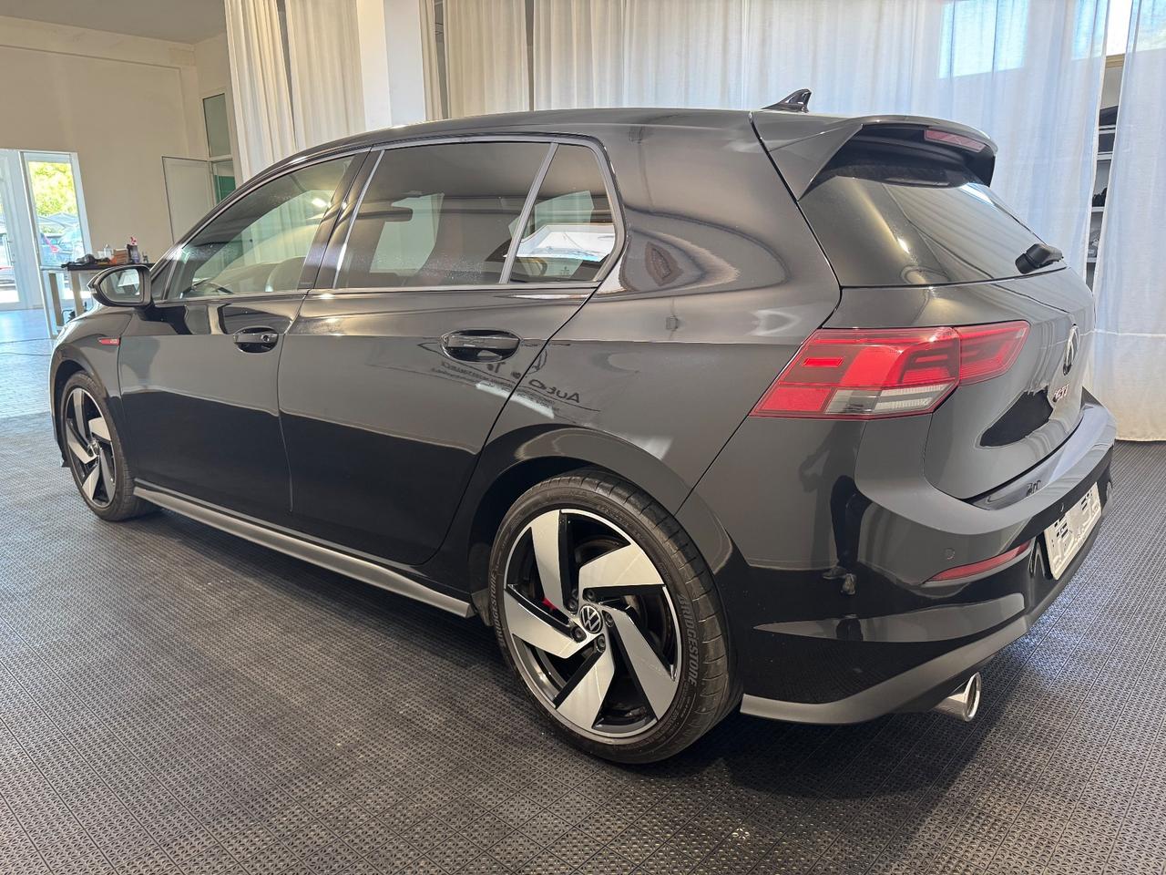 Volkswagen Golf GTI 2.0 TSI