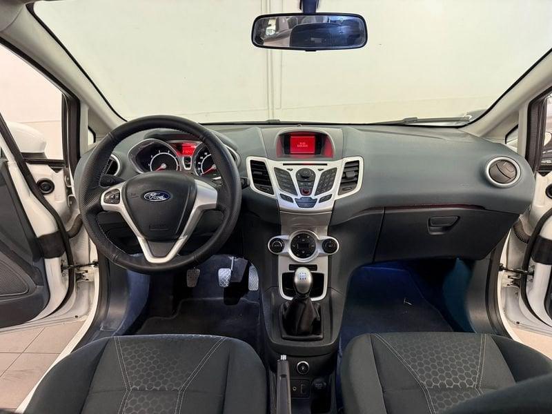 Ford Fiesta Fiesta 3p 1.4 16v + Gpl c/esp E5