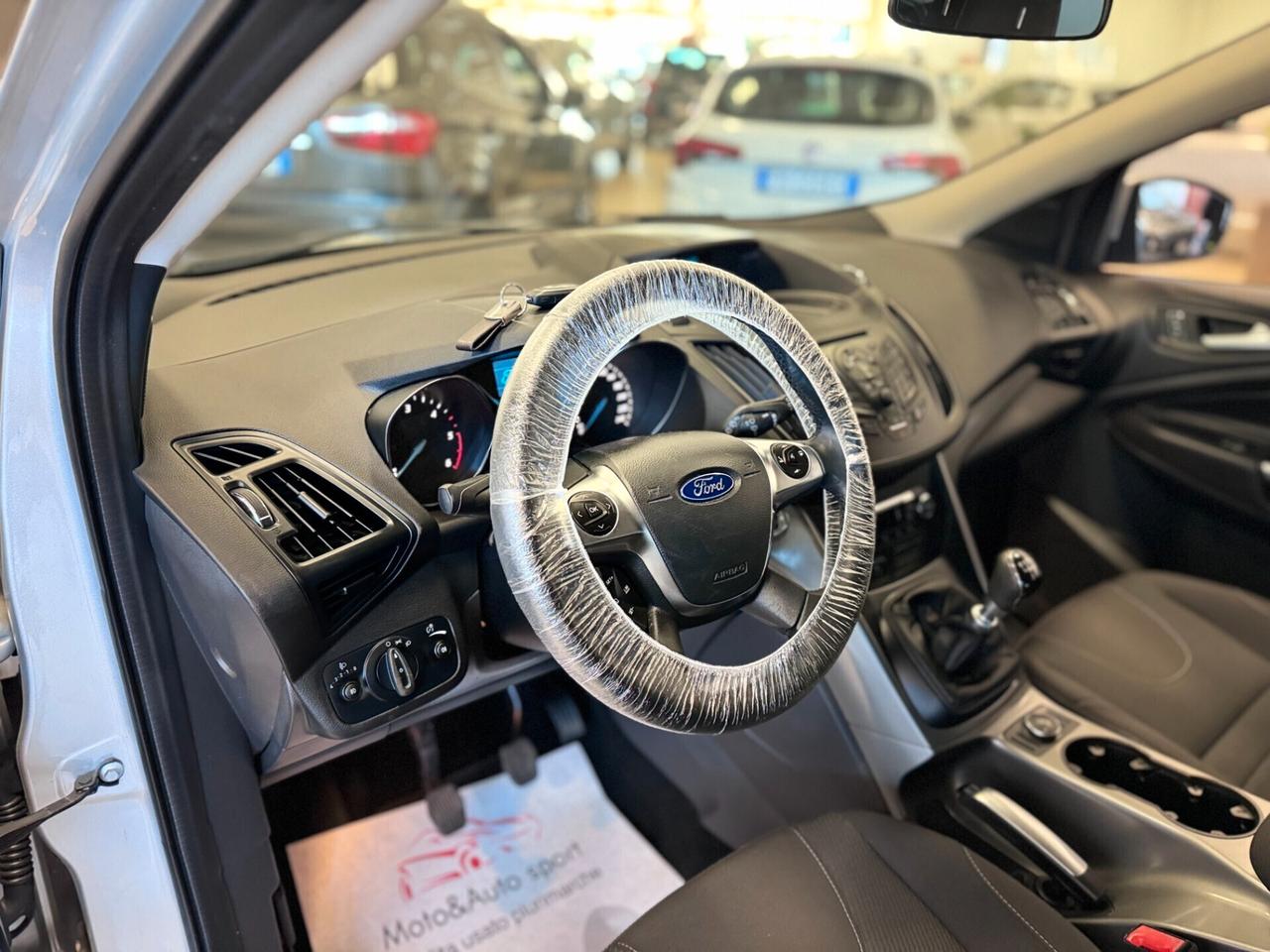 Ford Kuga 2.0 TDCI 115 CV 2WD Titanium