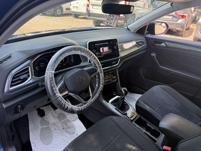 Volkswagen T-Roc T-Roc 1.0 tsi Style 110cv BICOLORE "BLUE RAVENNA "