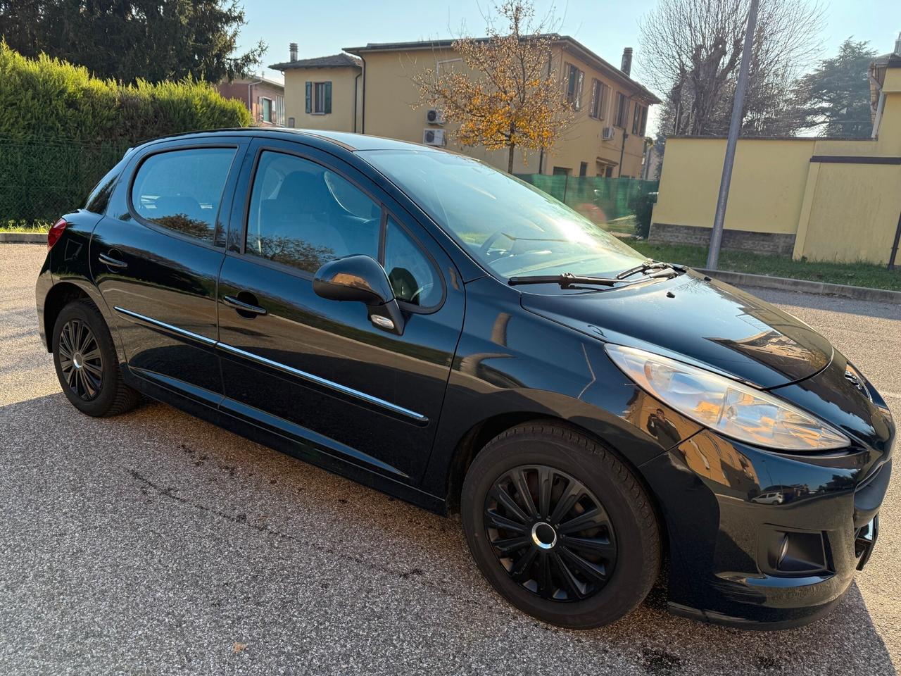 Peugeot 207 1.4 Gpl - NEOPATENTATI -12 MESI DI GARANZIA -