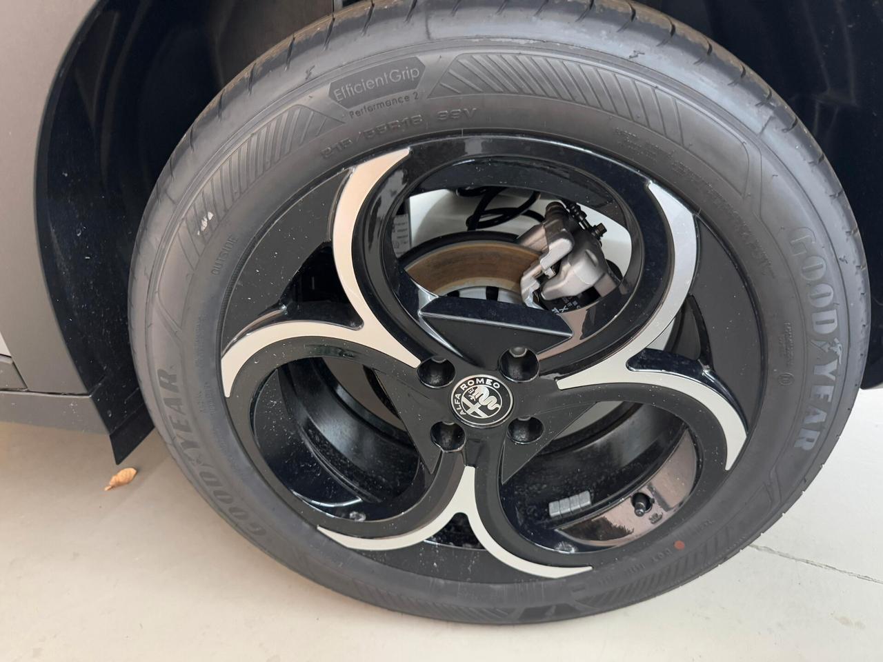 Alfa Romeo Junior 1.2 136 CV Hybrid eDCT6 Speciale