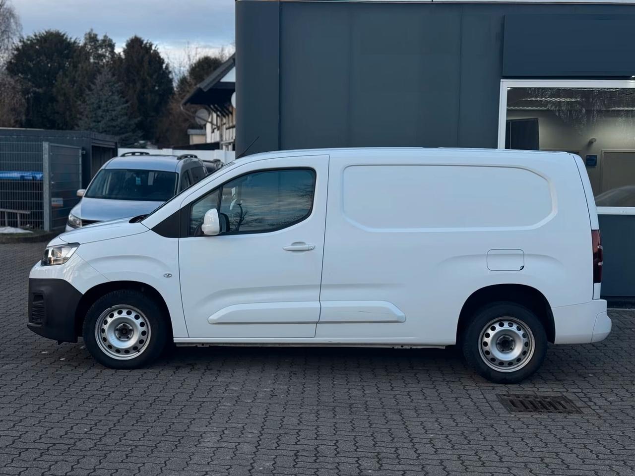 Citroen Berlingo BlueHDi 130 Van XL Club 102 CV
