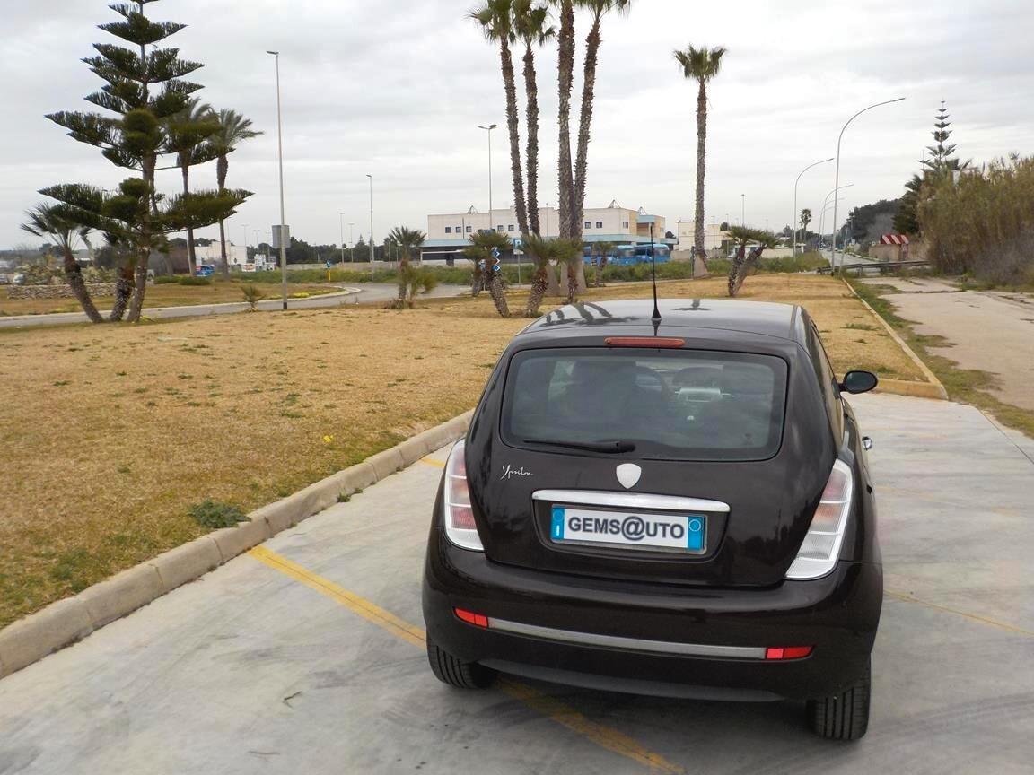 Lancia Ypsilon 1.2 Oro Giallo