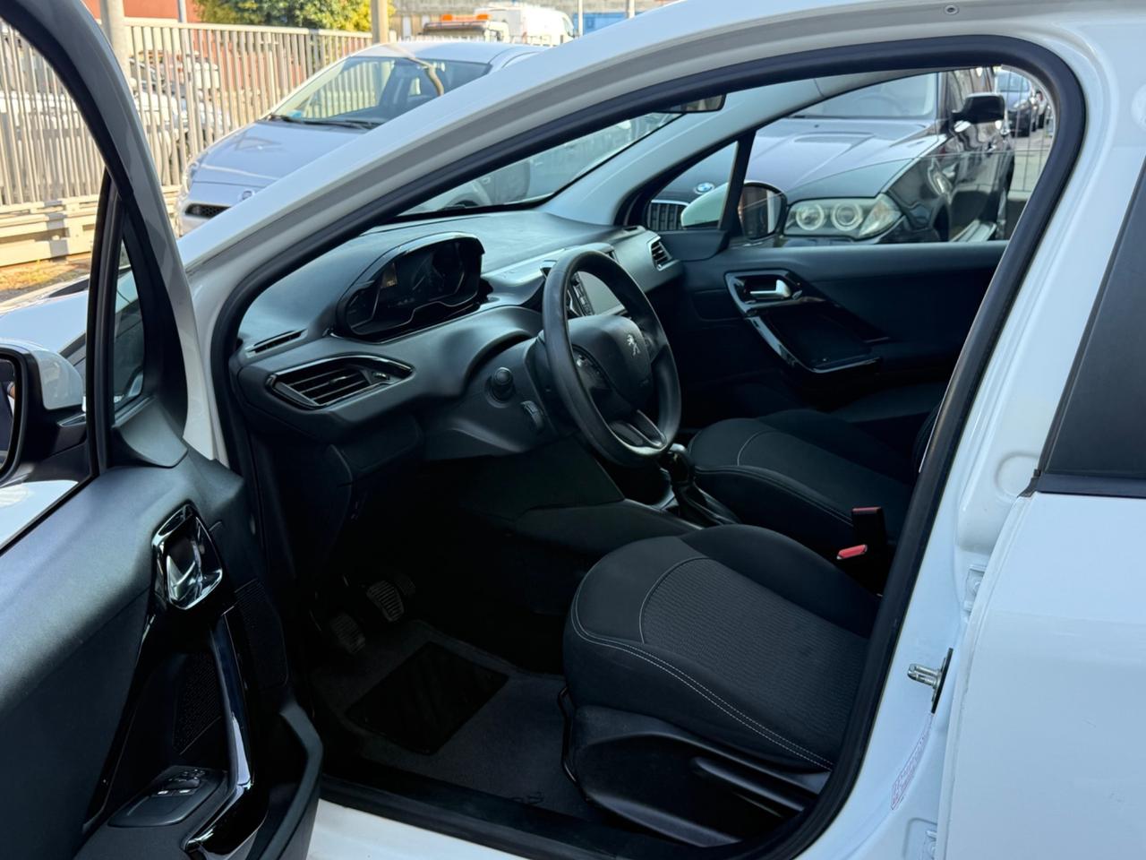 Peugeot 208 5 porte Active