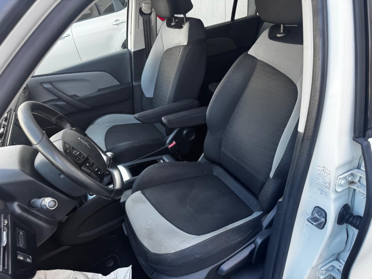 Citroen Grand C4 Picasso 7 POSTI BlueHDi 120 S&S Exclusive
