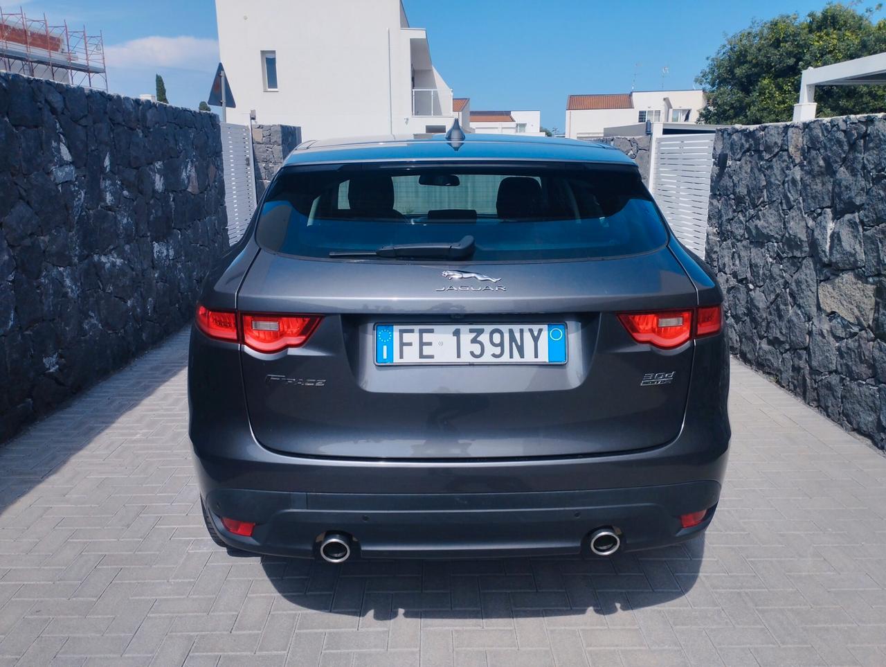 Jaguar F-Pace 3.0 D V6 300 CV AWD aut. Prestige