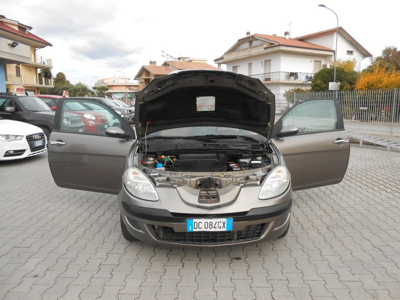 Lancia Ypsilon 1.3 Multijet 16V Oro AUTOMATICA