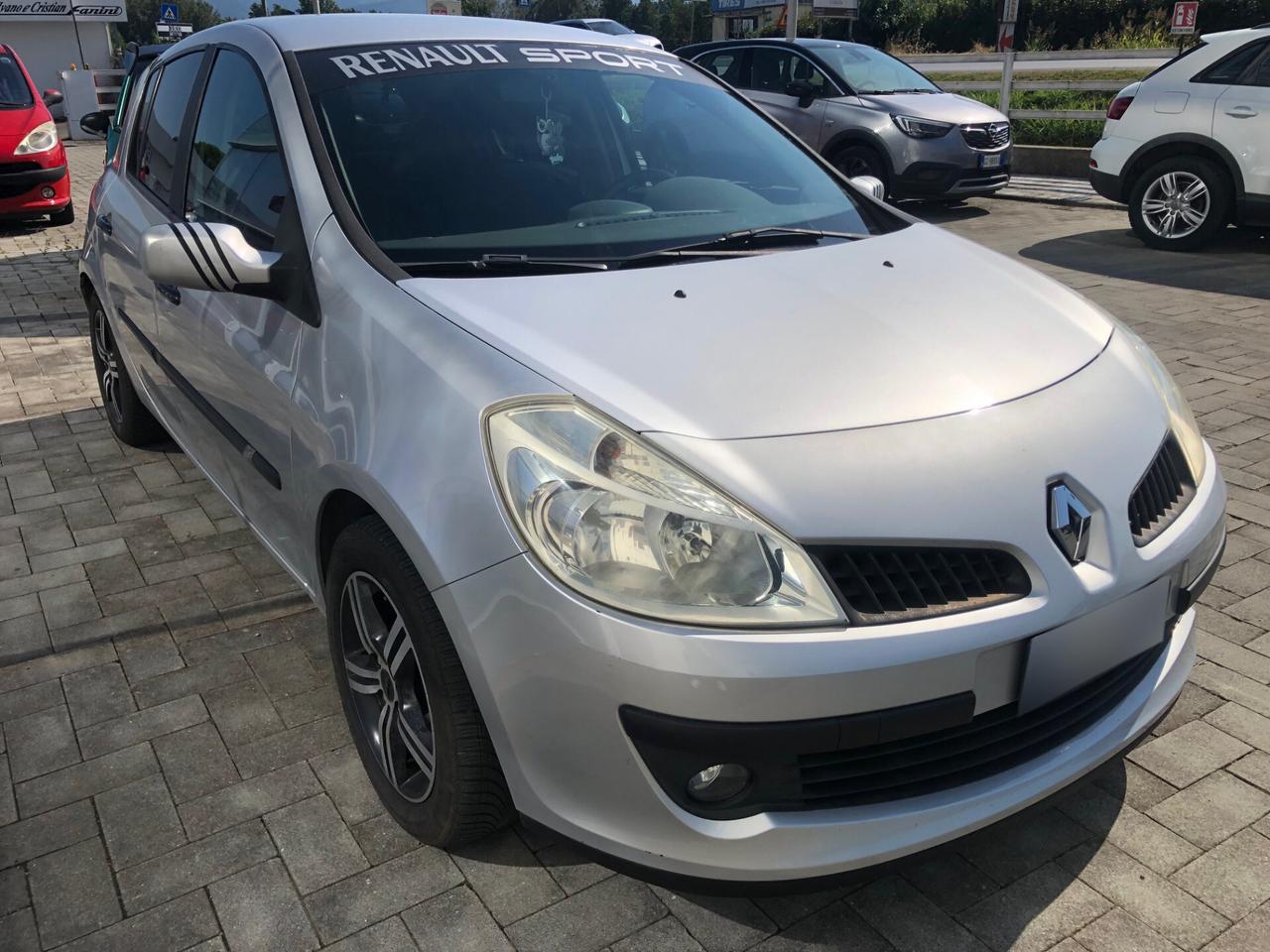 Renault Clio 1.2 16V 5 porte