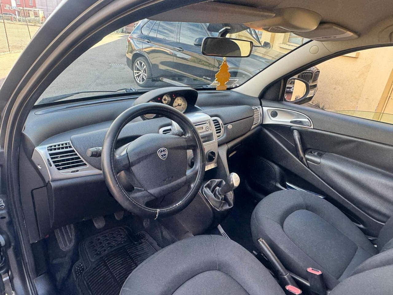 Lancia Ypsilon 1.2 DIESEL Anno 2011