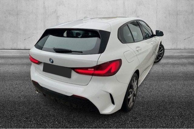 BMW 118 i 5p. Msport