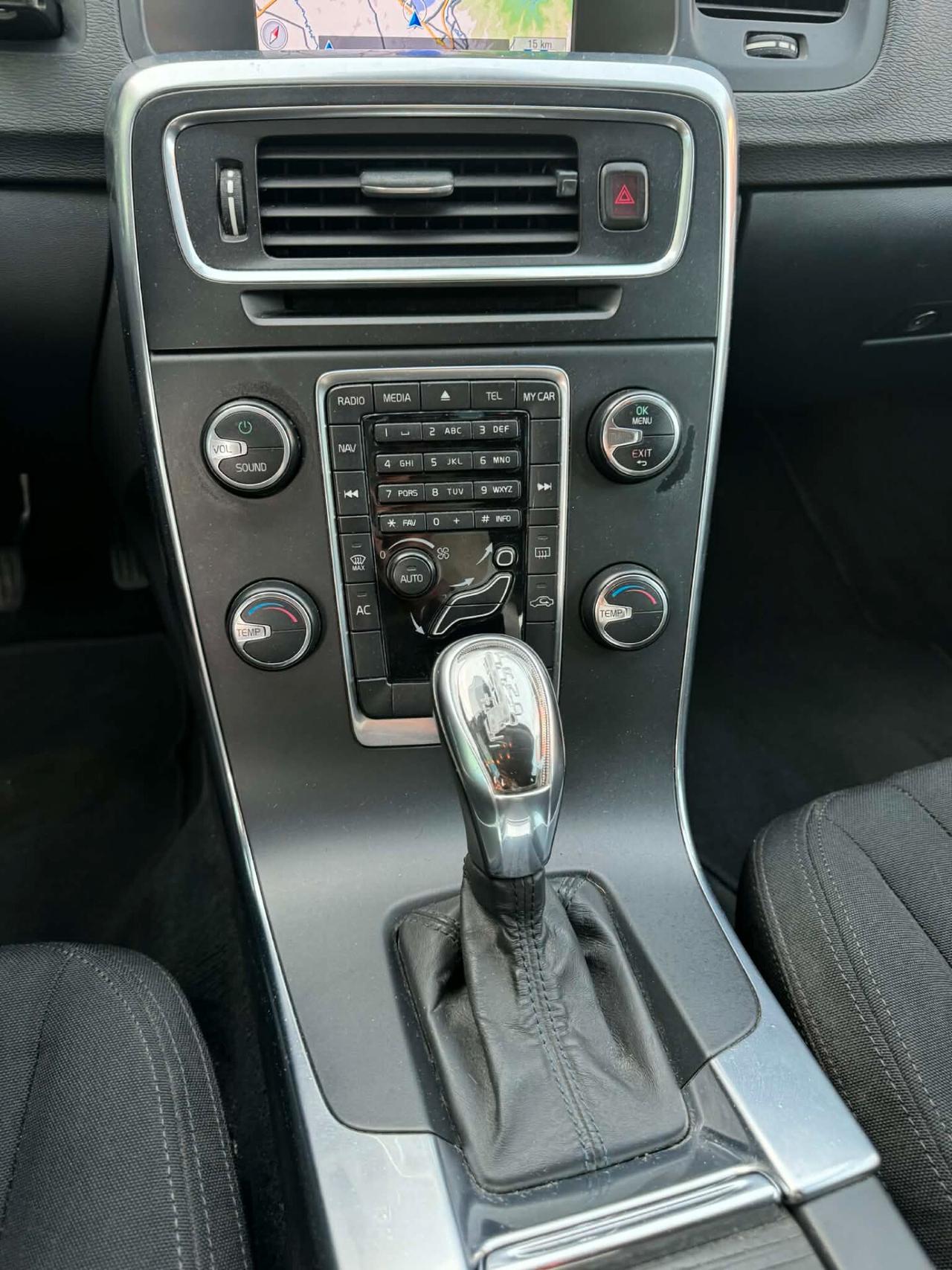 Volvo V60 D3 Geartronic Summum