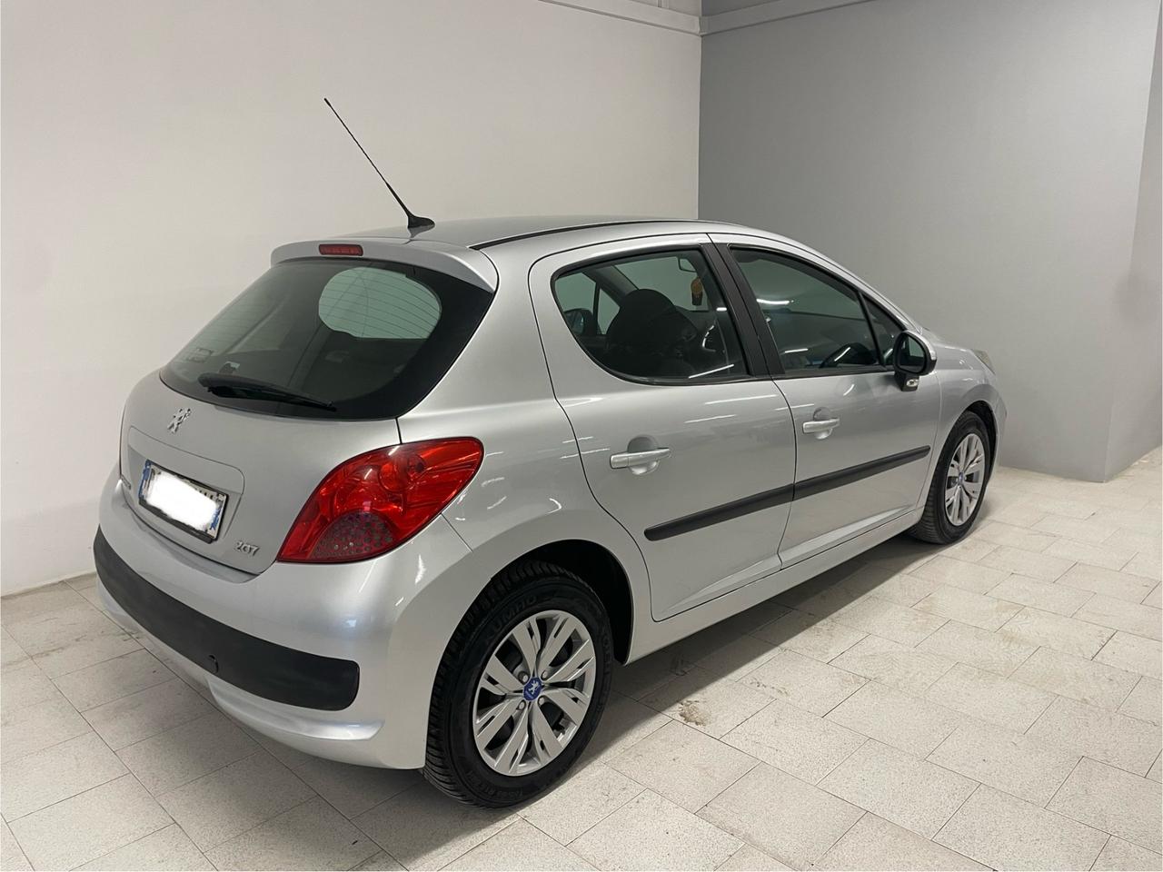 Peugeot 207 1.4 HDi 70CV 5p. X Line Perfetta!