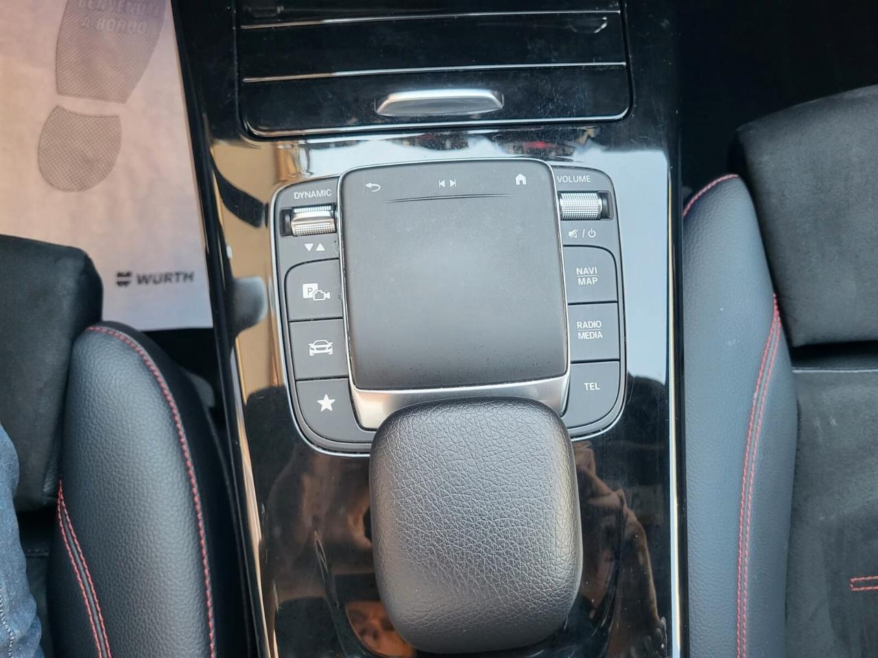 Mercedes A 180 d Autom. Premium/Amg+Luci Ambiente...