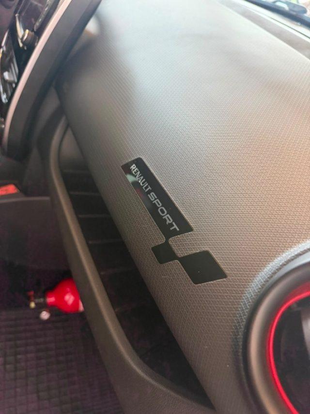 RENAULT Clio TCe 220CV R.S. Trophy //AKRAPOVIC//PELLE//