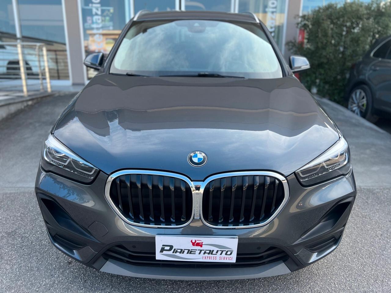 Bmw X1 sdrive16d Business Advantage auto LED/PELLE/NAVI