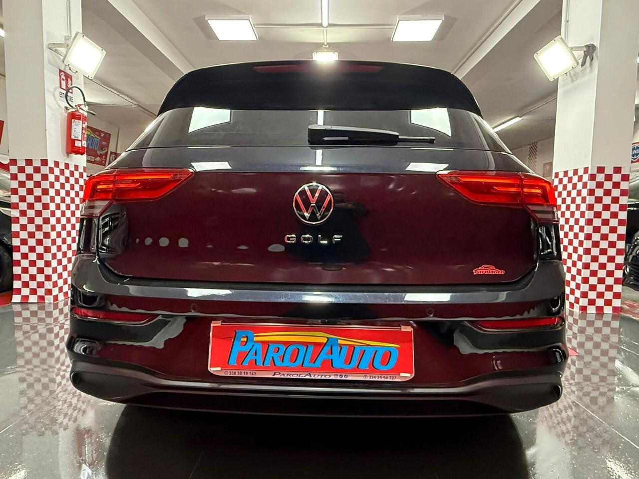 Volkswagen Golf 8 DSG 2.0 150cv BlueMotion - 2020