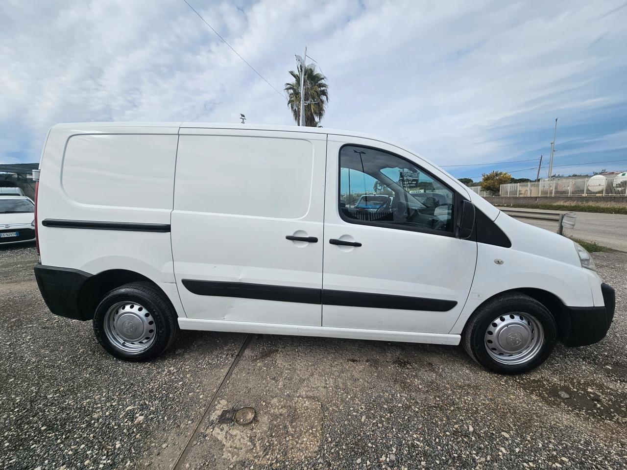 Peugeot Expert 2.0 HDi 120CV PC-TN 10Q Furgone