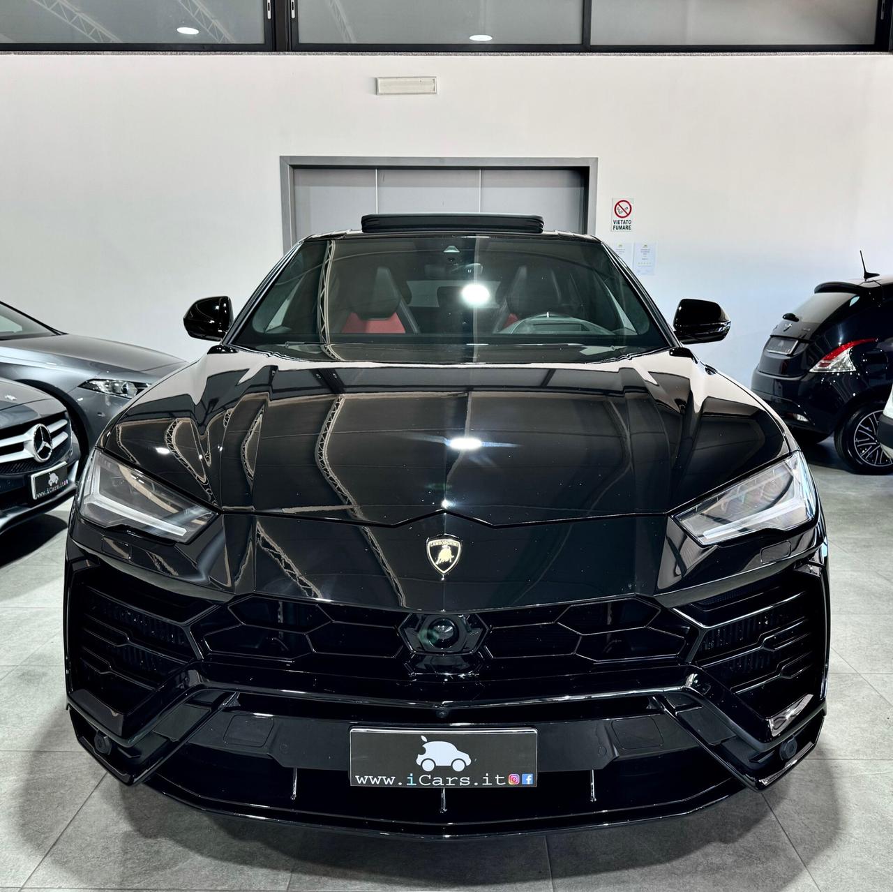 Lamborghini Urus 4.0 V8 Total Black