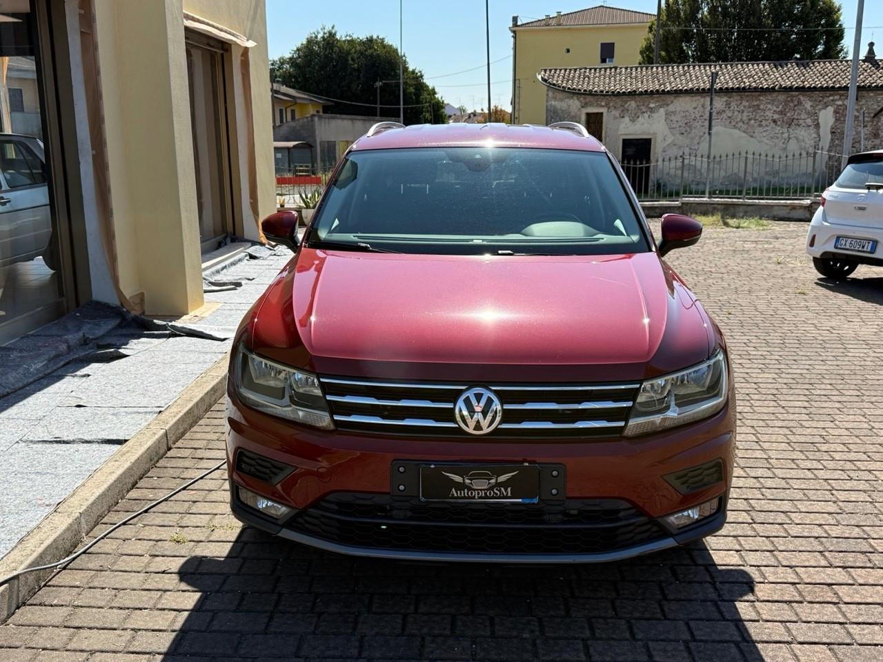 VW Tiguan Allspace 2.0 TDI DSG KEYLESS/CARPLAY/7POSTI