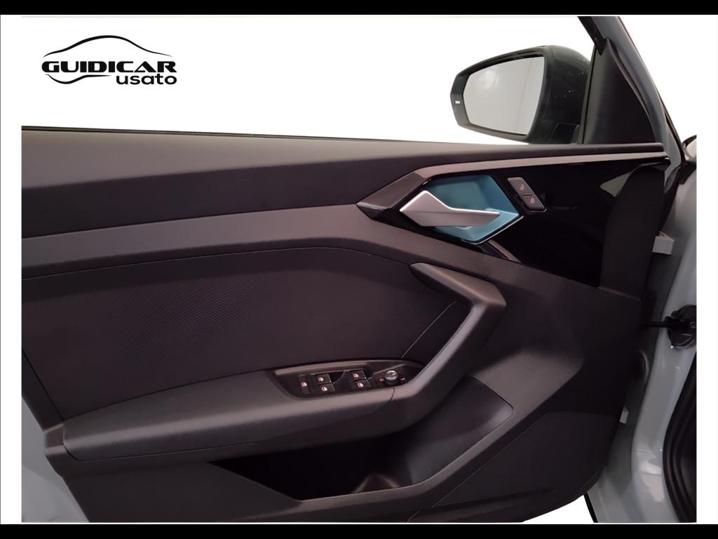 AUDI A1 II 2022 allstreet - A1 allstreet 25 1.0 tfsi Business 95cv