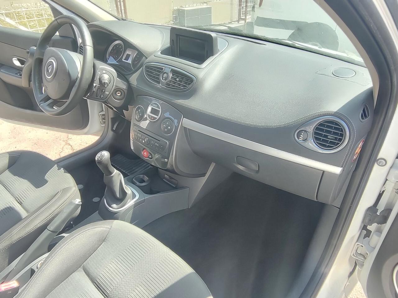 Renault Clio 1.2 BENZINA NAVIGATORE