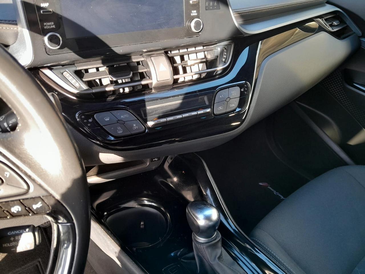 Toyota C-HR 1.8 Hybrid E-CVT Trend