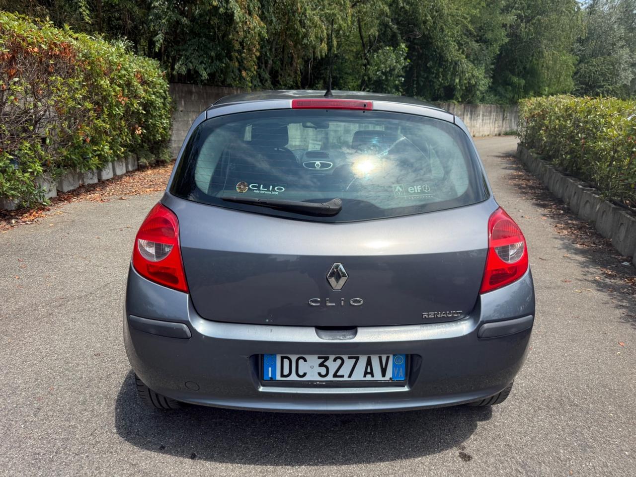 Renault Clio 1.4 16V 5 porte Dynamique