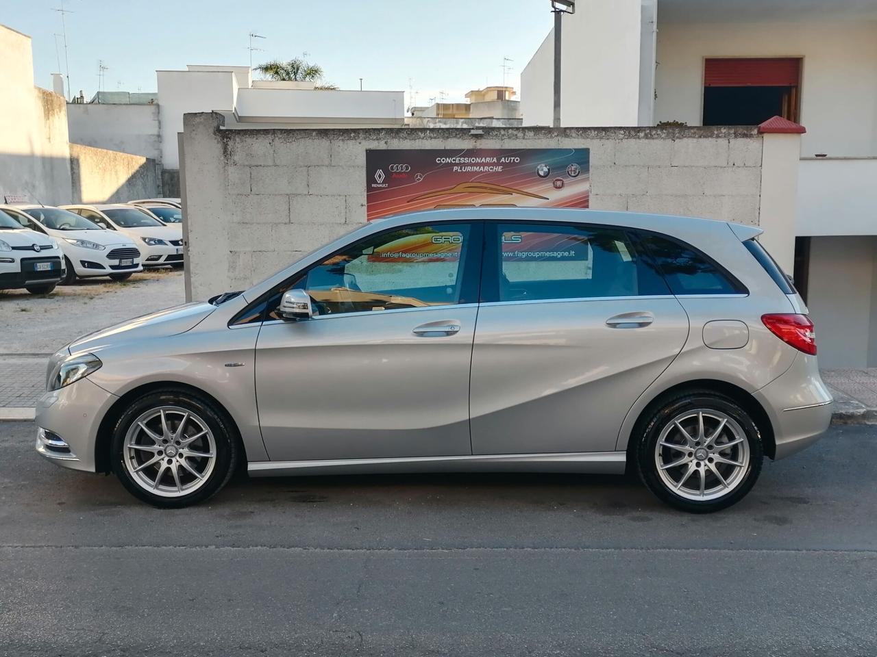 Mercedes B 200 CDI Autom Premium NAVI PELLE - 2012
