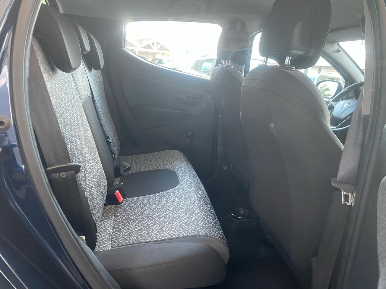 Lancia Ypsilon 1.2 69 CV 5 porte S&S Elefantino Blu