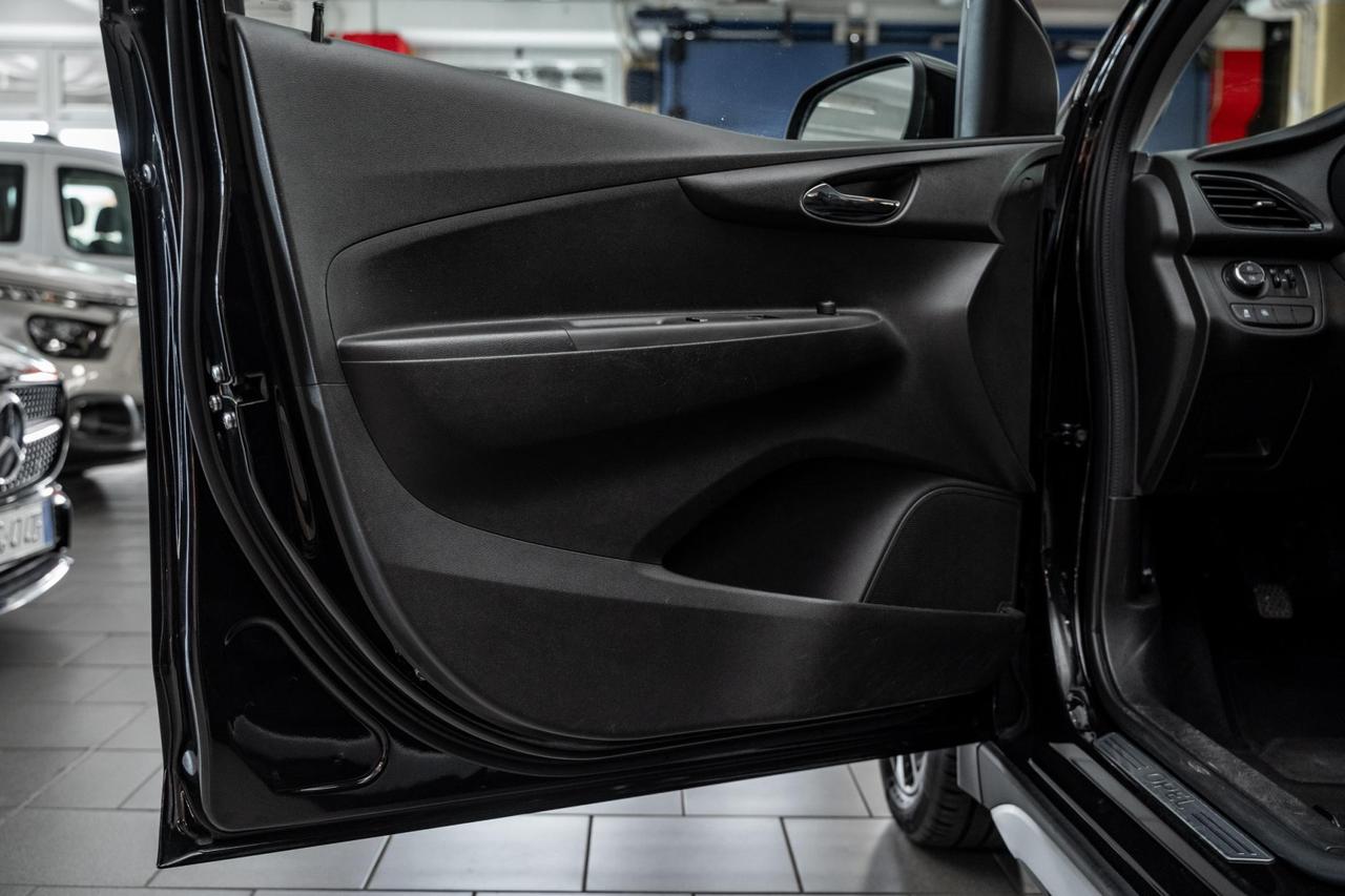 Opel Karl 1.0 Rocks 73cv my19