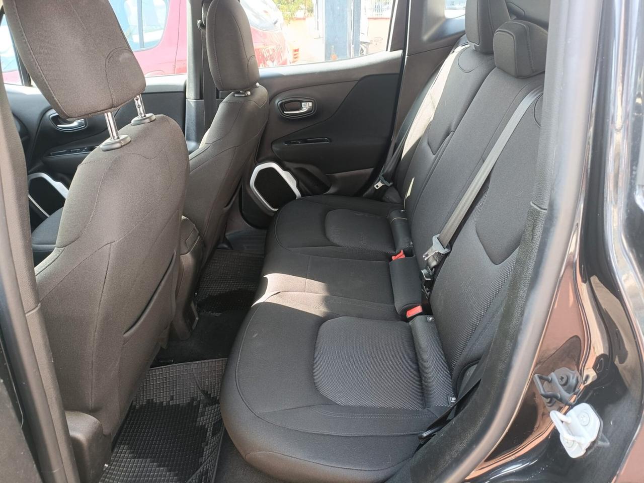 Jeep Renegade 1.6 Mjt DDCT 120 CV Business