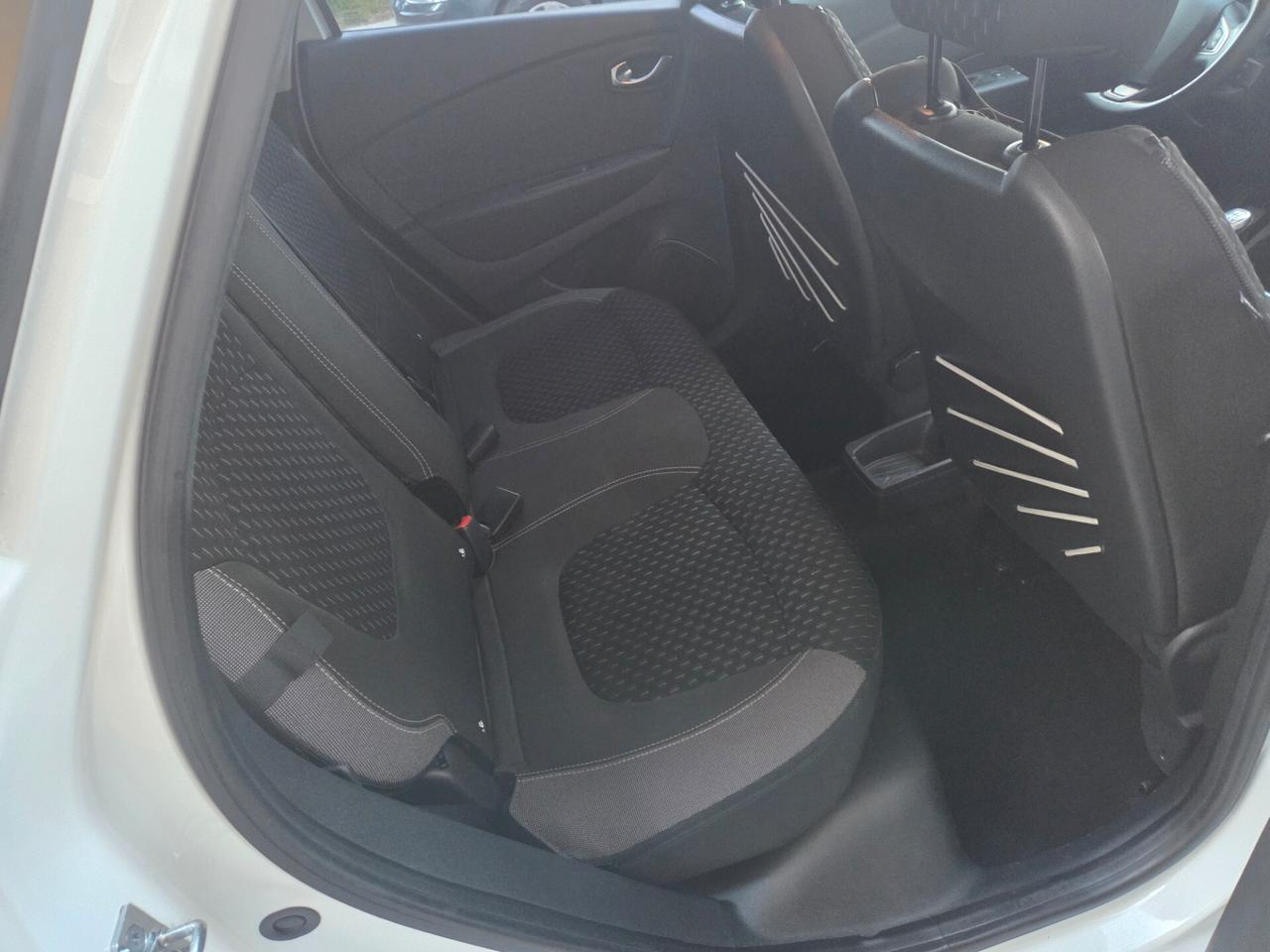 RENAULT CAPTUR 1.5 DCI FULL LED SOLI KM 90000 CERTIF