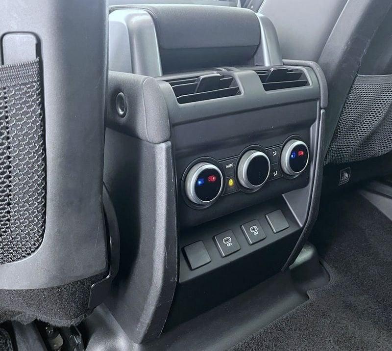 Land Rover Defender 3.0 D6 250 110 HSE AWD auto.