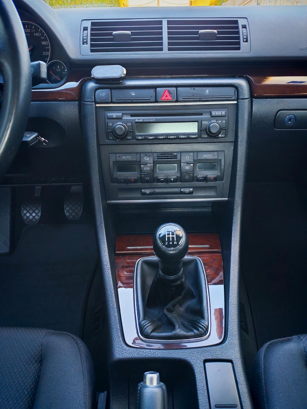 Audi A4 1.9 TDI/130 CV cat UNICA POCHI KM