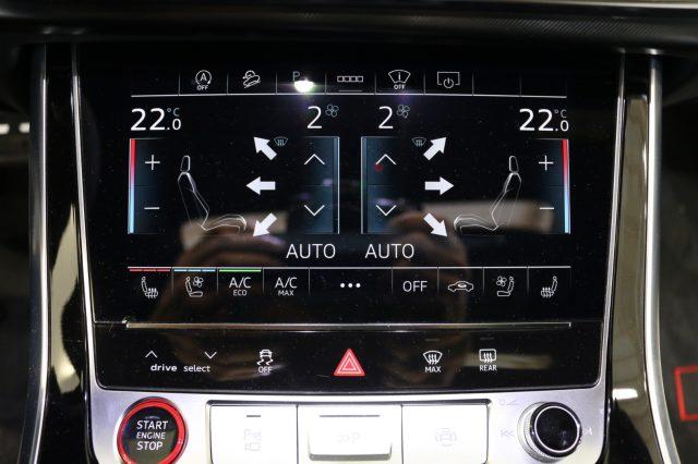 AUDI RS Q8 TFSI V8 quattro tiptronic Performance