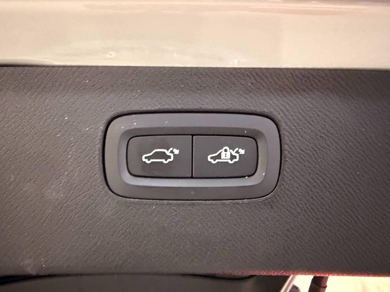 VOLVO XC90 B5 PLUS BRIGHT 7 POSTI AWD AUTO