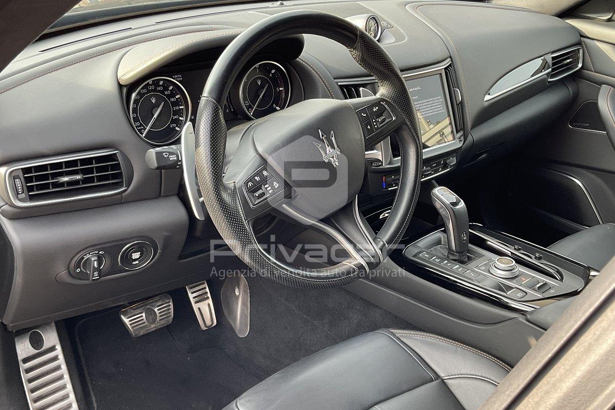 MASERATI Levante V6 Diesel 275 CV AWD Gransport