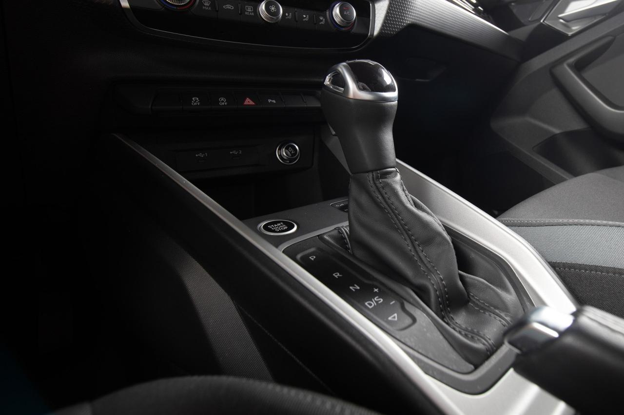 Audi A1 Sportback 30 Tfsi S-line S-tronic Identity Black